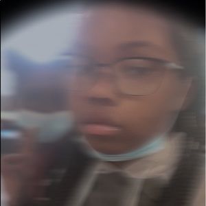 Meet your Posher, Lauryn